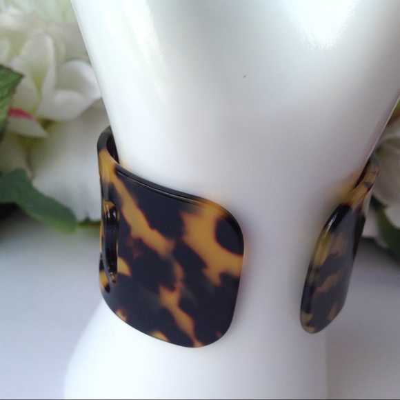 Cuff Bangle Tortoiseshell Leopard Print Bracelet - Picture 6 of 8